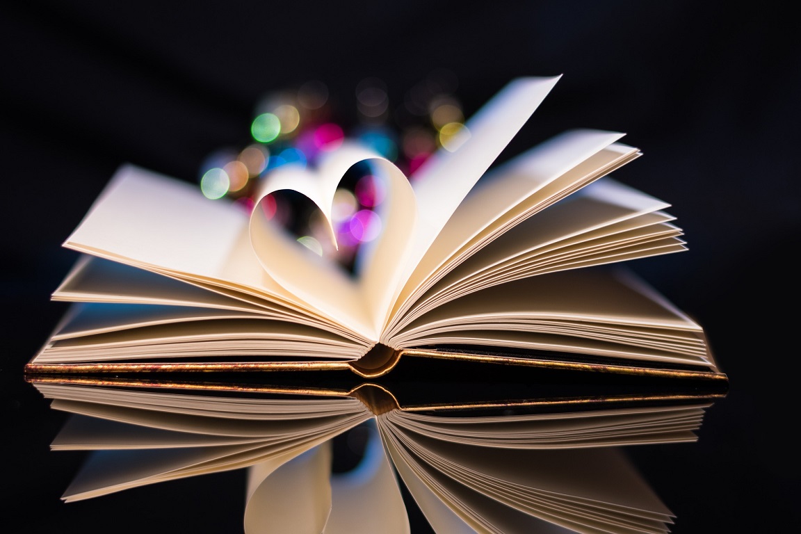 buch_herz_bunt.jpg